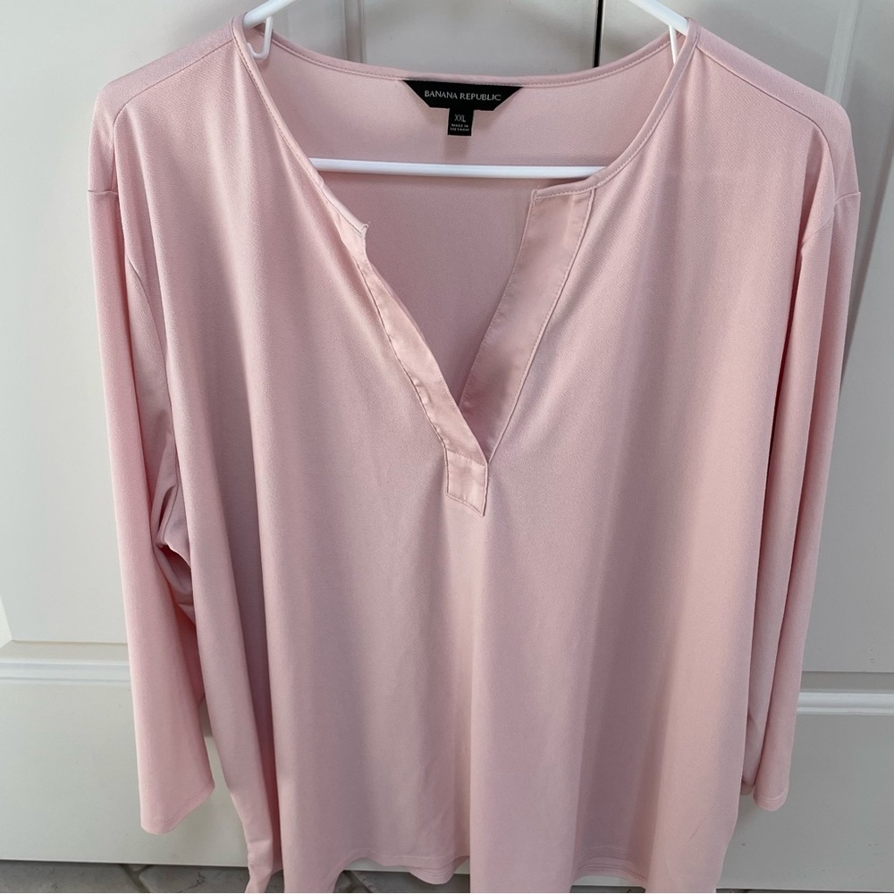 Banana Republic Soft Pink V Neck Popover 3/4 Sleeve Top Shirt Blouse Office Work